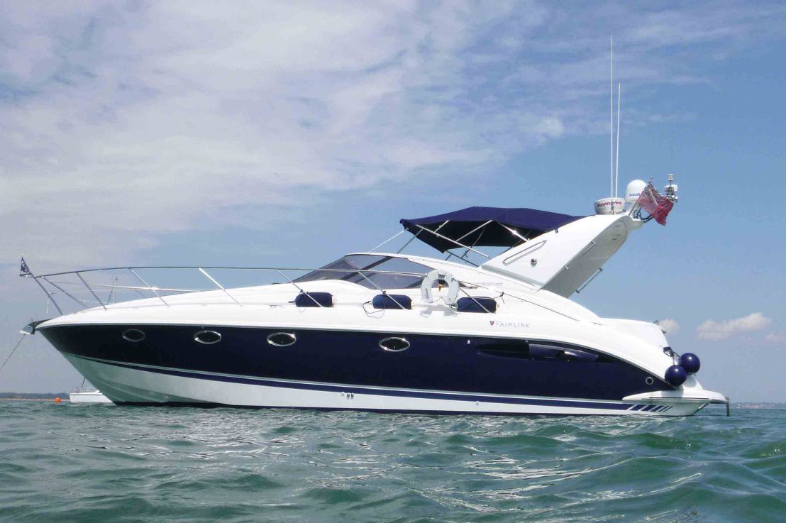 Targa 40 off the Dorset Coast